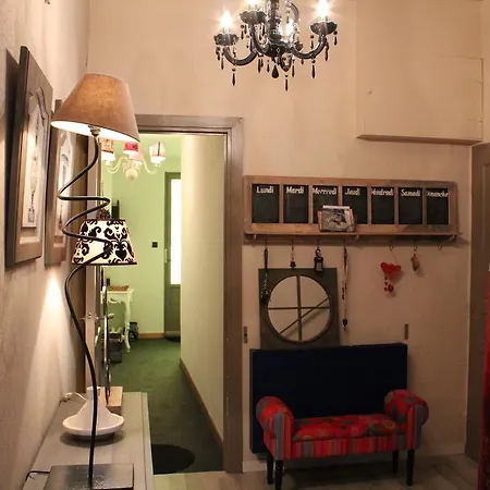 La Maison In&out Bed & Breakfast Aigues-Mortes