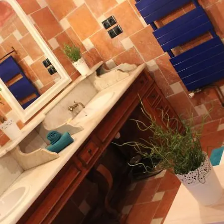 La Maison In&out Aigues-Mortes