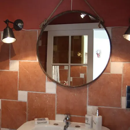 La Maison In&out Bed & Breakfast Aigues-Mortes